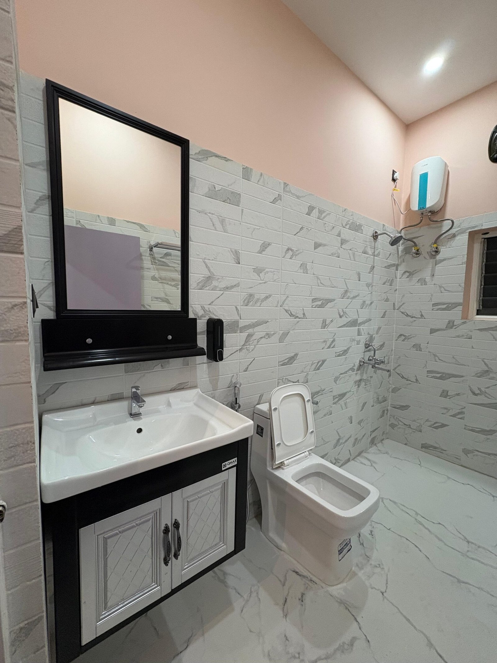 Home bathroom 2